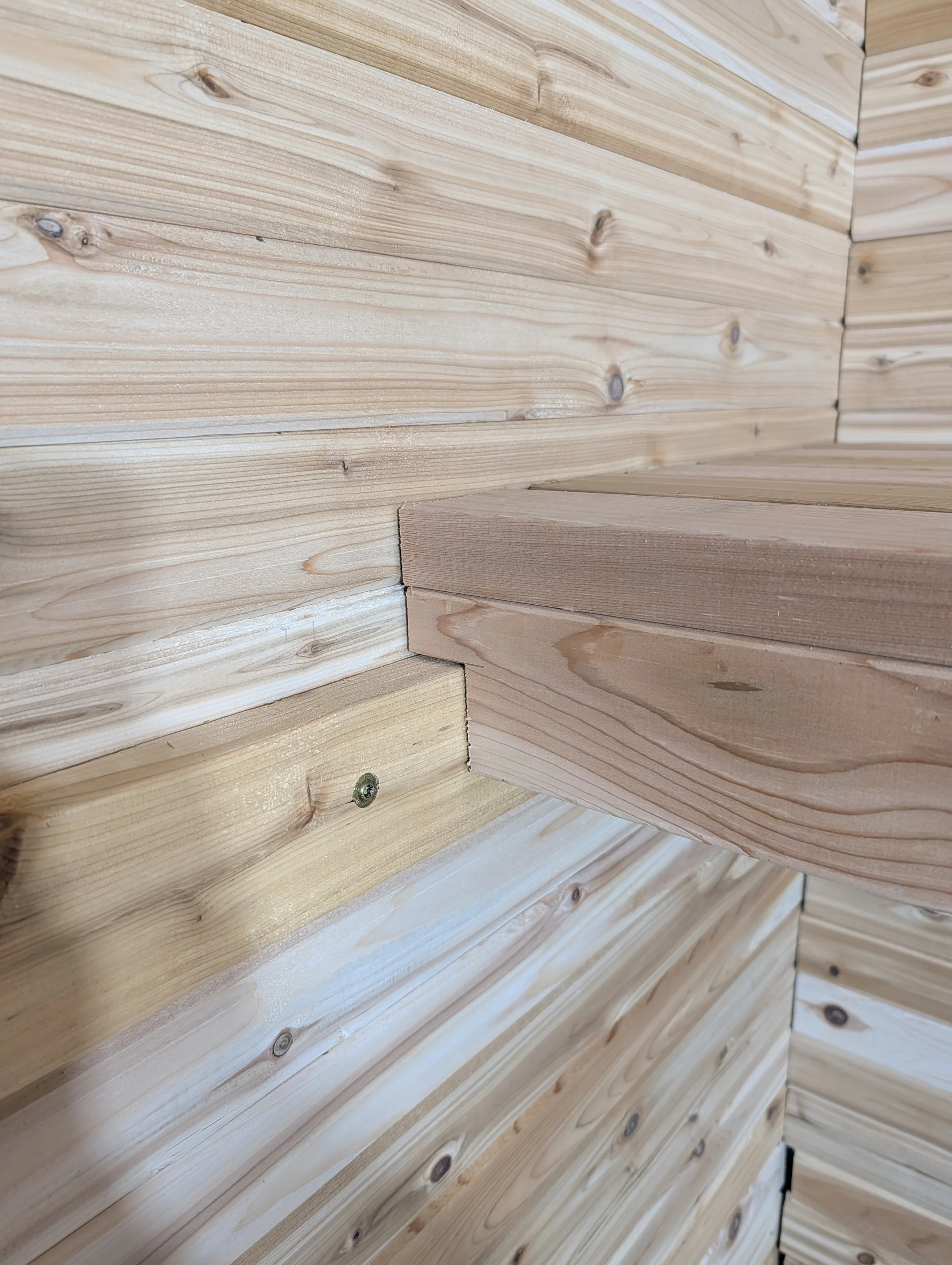 corner cleat detail